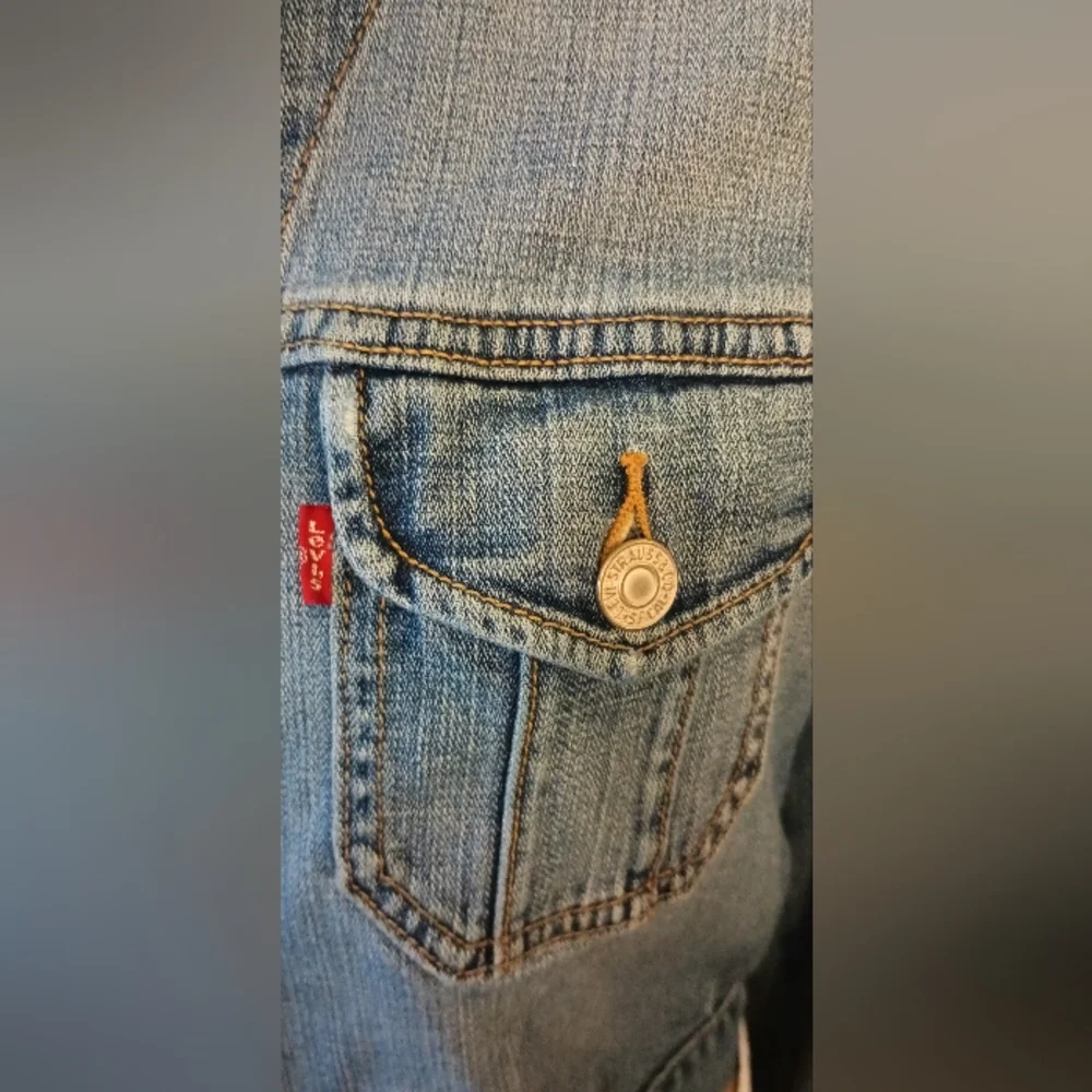 Levis denim jacket - Picture 4 of 12